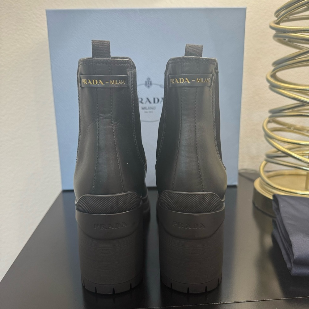 Prada Chelsea Lug Boots Leather Black 40 - Picture 5 of 7